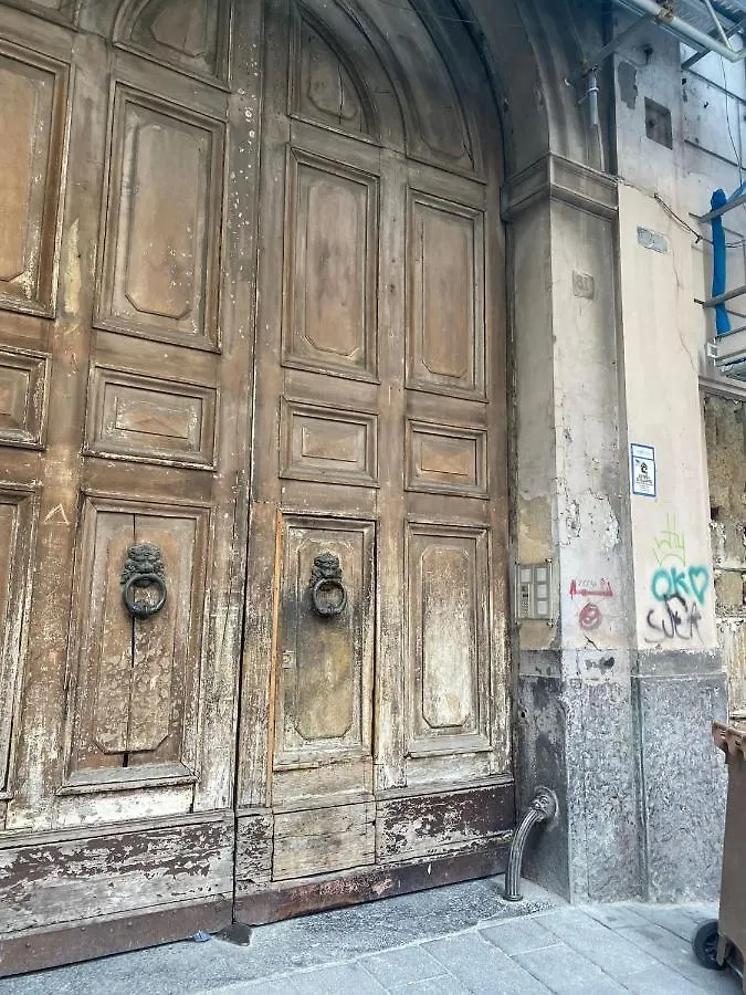 Bed & Breakfast Maison Dante Naples Italy